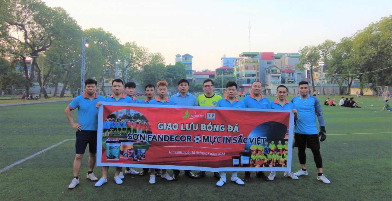 Giao lưu bóng đá Sơn Fandecor & Mực in Sắc Việt